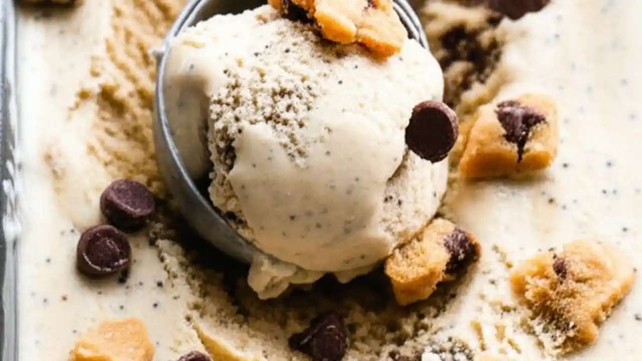 The Secret to Perfect Cookie Dough Ice Cream: Rich Base & Soft Dough